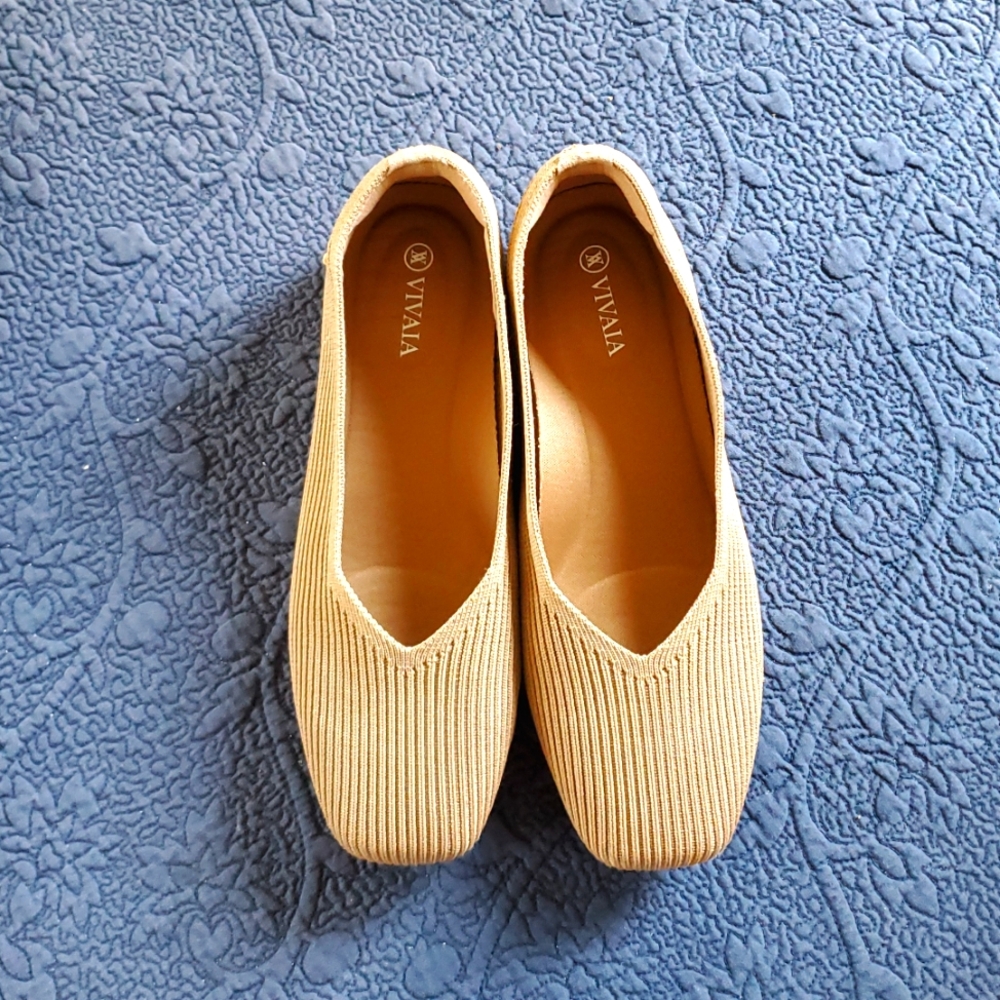 Vivaia Tan Ribbed Flats Margot